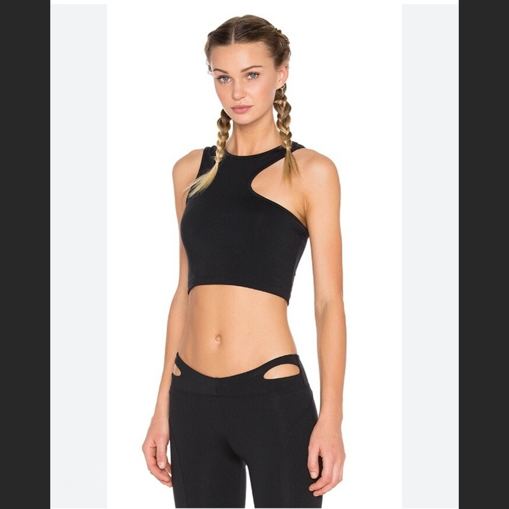 Solow Black Side Cutout Crop Tank Size Small
